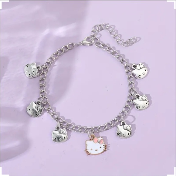 Hello Kitty Bracelet - Adjustable - Picture 3 of 8